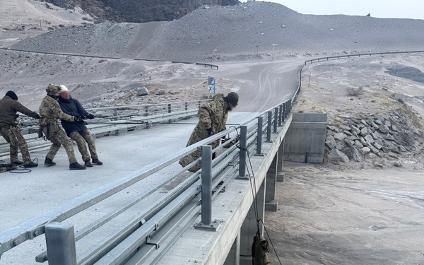 US Air Force, Allied Partners SOF members train in Greenland during AE26