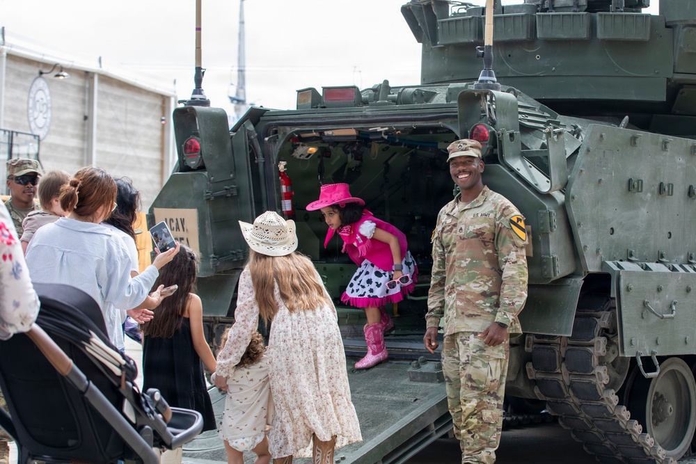 U.S. Army Shows Support on Military Appreciation Day at the Houston Livestock Show and Rodeo