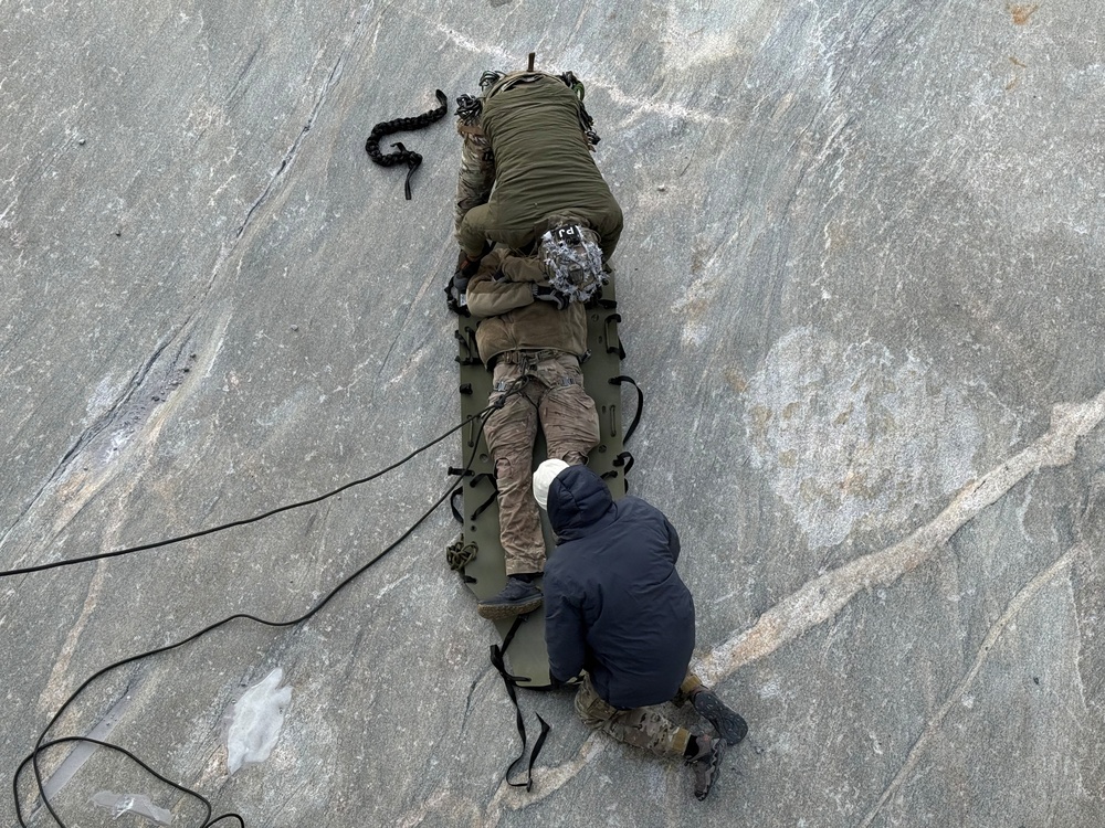 US Air Force, Allied Partners SOF members train in Greenland during AE26