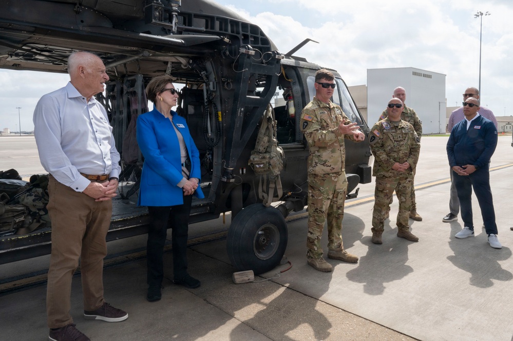 Boardroom to Flight Line: USO Governors Get Inside Look at Air Reserve Mission