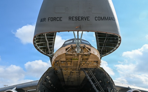 Boardroom to Flight Line: USO Governors Get Inside Look at Air Reserve Mission