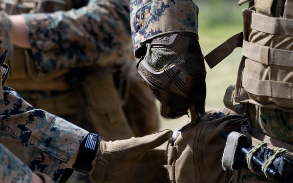 1st MLG CSTS Marines Conduct Pre-Combat Checks and Inspections