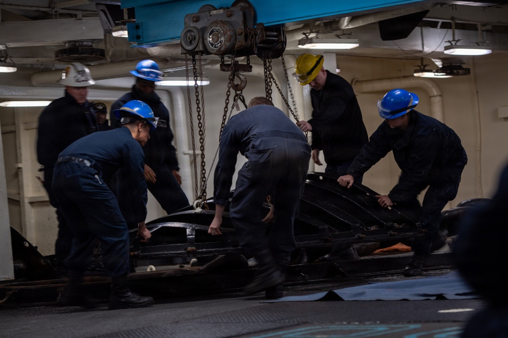 USS Nimitz Conducts Anchor Drop Evolution