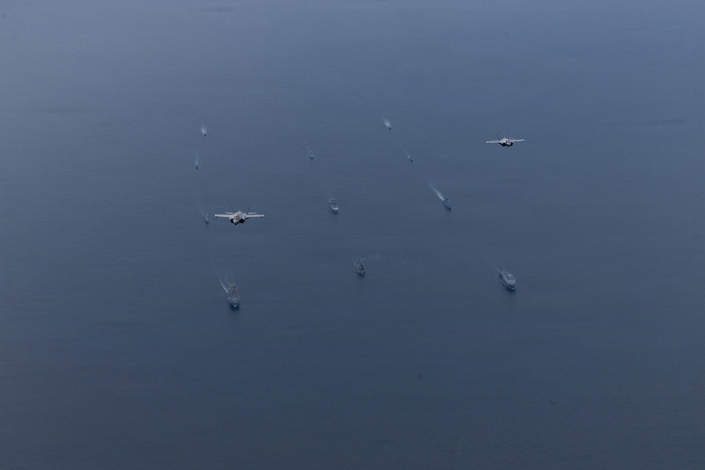 CORE26 | NATO Aircraft and Ships Conduct Joint Formation Flight in Arctic Exercise