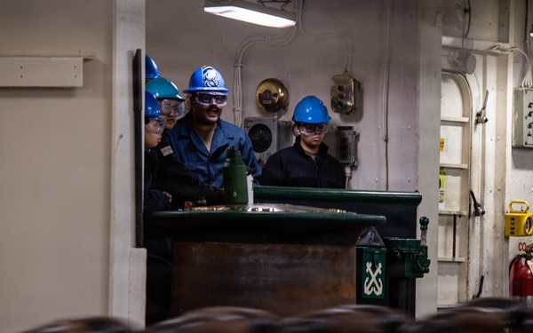 USS Nimitz Conducts Anchor Drop Evolution