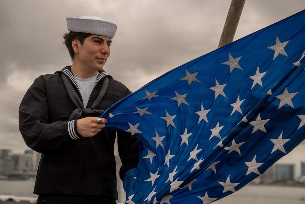 USS Nimitz Pulls into San Diego