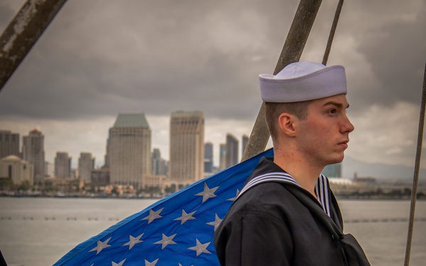 USS Nimitz Pulls into San Diego