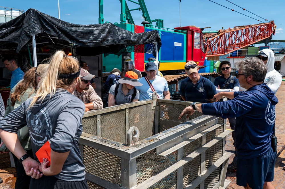 Members of DPAA Leadership and Manila American Cemetery and Memorial Visits 26-1PH