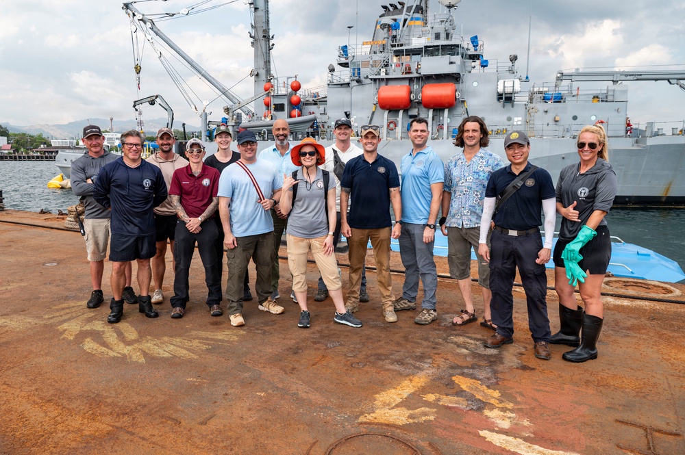 Members of DPAA Leadership and Manila American Cemetery and Memorial Visits 26-1PH