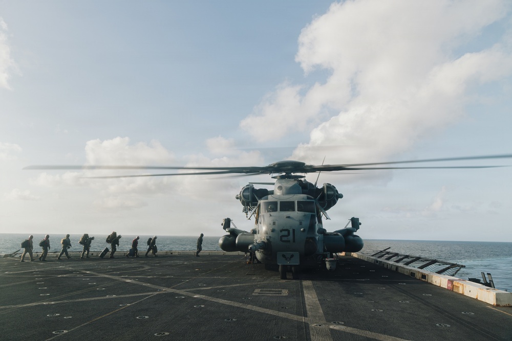 22nd MEU(SOC) | Flight Operations Aboard USS San Antonio