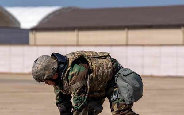 US and ROK Servicemembers Conduct Medical Training during Dragon Lift 26