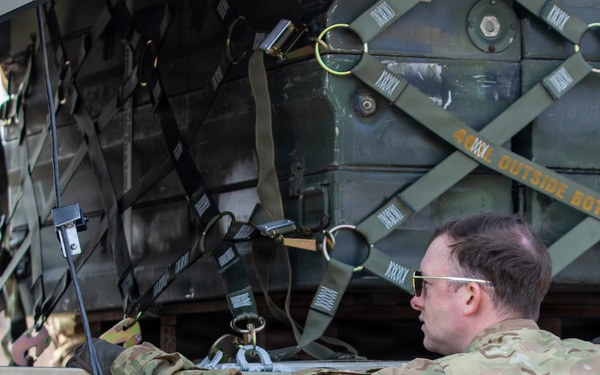 2CAB Soldiers Conduct VALEx to Support Apache Precision Fires During Talon Reach