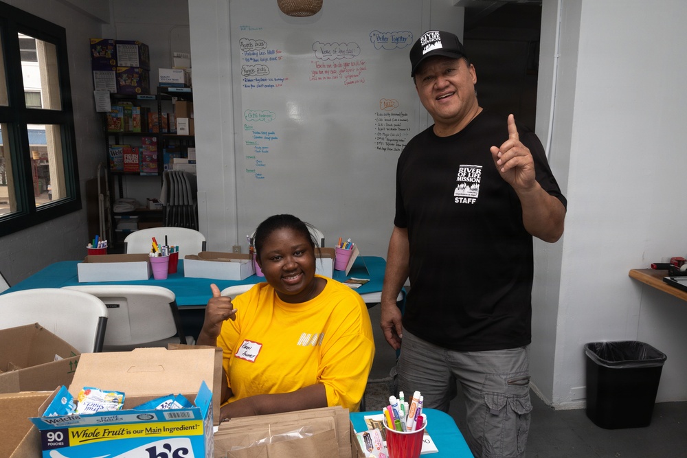 Hawai'i Navy Week River of Life Mission Volunteer Event