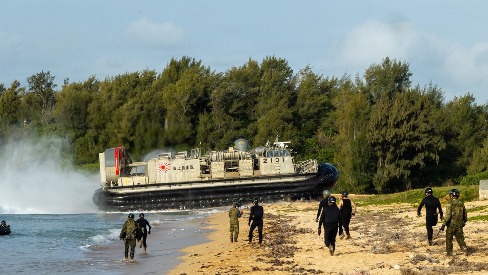 JMSDF LCAC Landings at Kin Blue Training Area