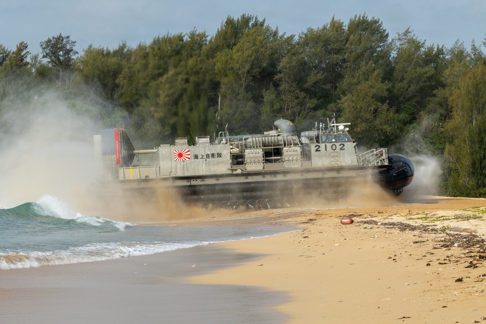 JMSDF LCAC Landings at Kin Blue Training Area