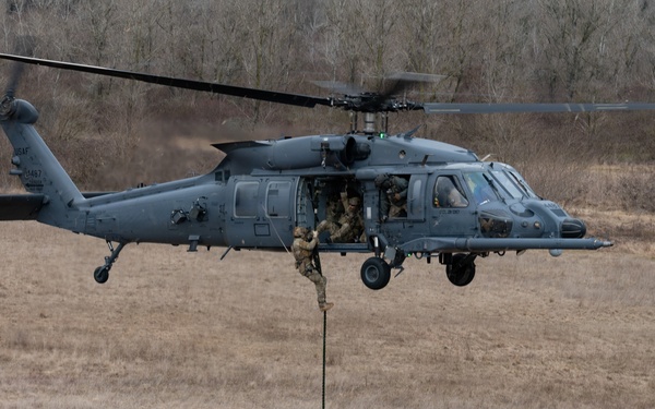 56 RQS trains over northern Italy