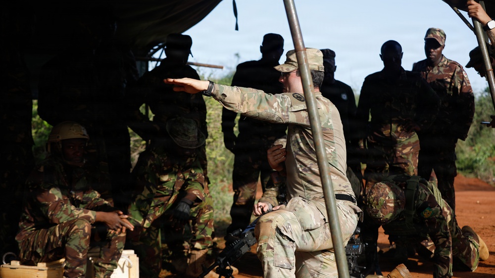 US, Kenya infantrymen conduct M249 SAW range training during Justified Accord 2026