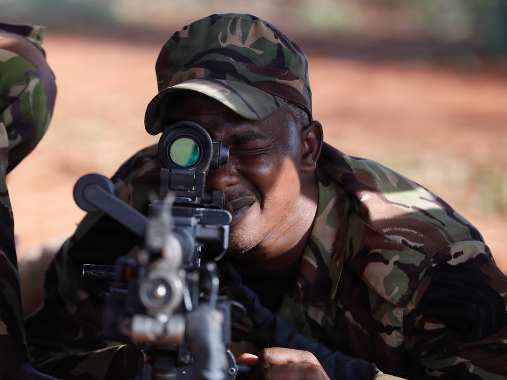 US, Kenya infantrymen conduct M249 SAW range training during Justified Accord 2026