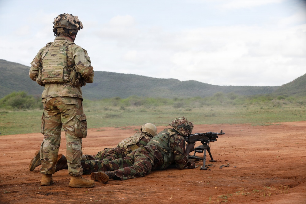 US, Kenya infantrymen conduct M249 SAW range training during Justified Accord 2026