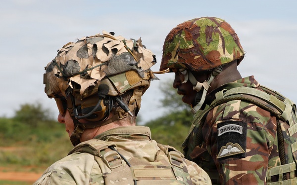 US, Kenya infantrymen conduct M249 SAW range training during Justified Accord 2026