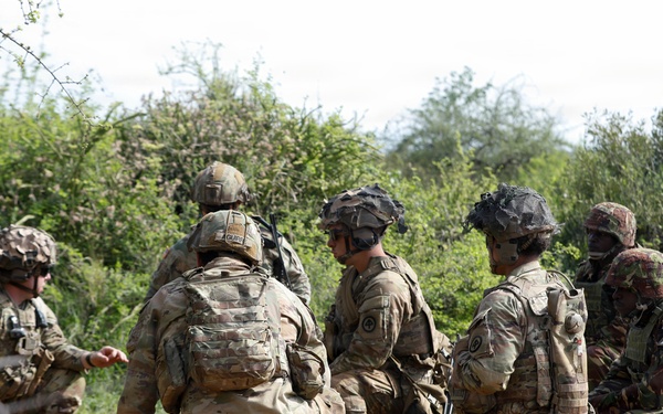 US, Kenya infantrymen conduct M249 SAW range training during Justified Accord 2026