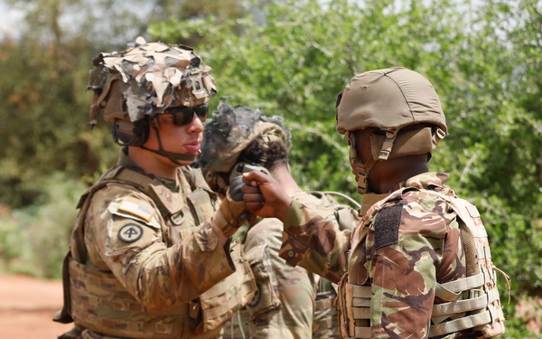 US, Kenya infantrymen conduct M249 SAW range training during Justified Accord 2026