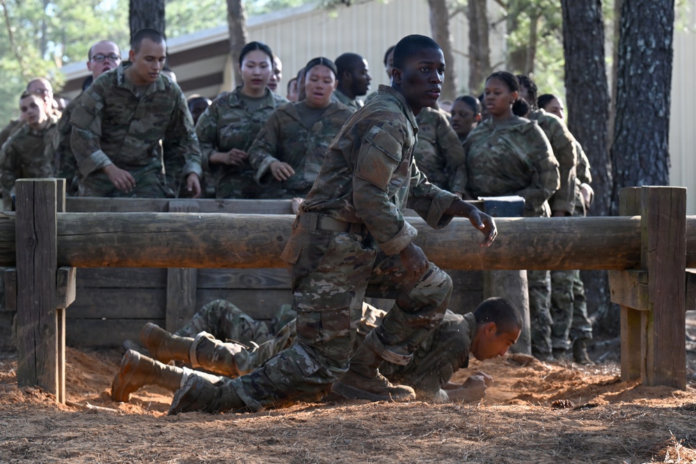 Fort Jackson Basic Combat Training Red Phase Training - Fit to Win