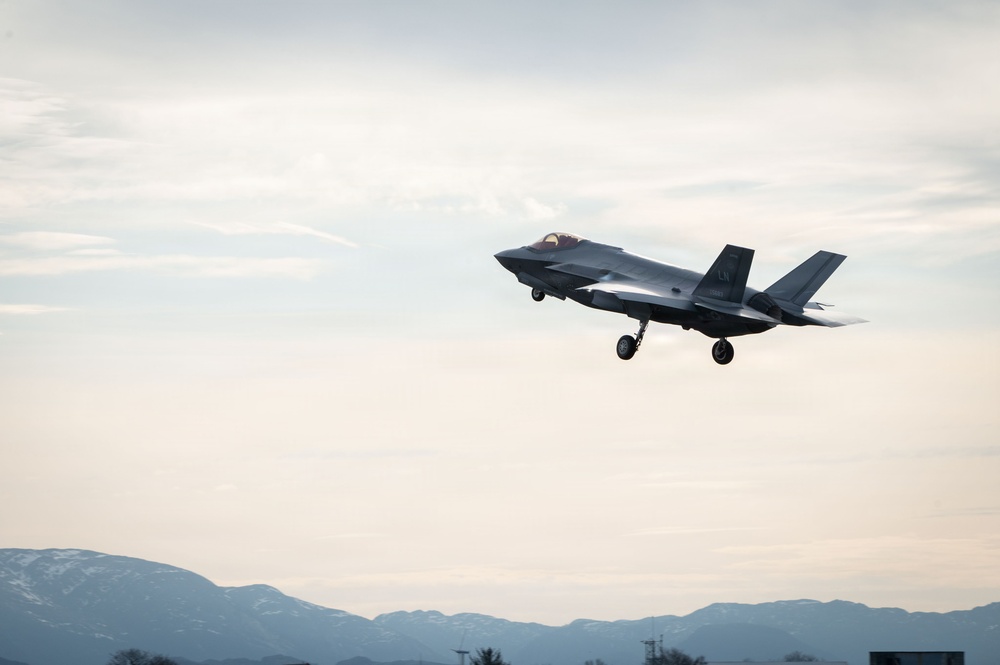 48 FW, NATO soar into the High North