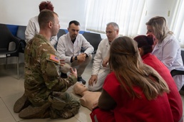 U.S. Army National Guard medics strengthen local clinic with lifesaving training