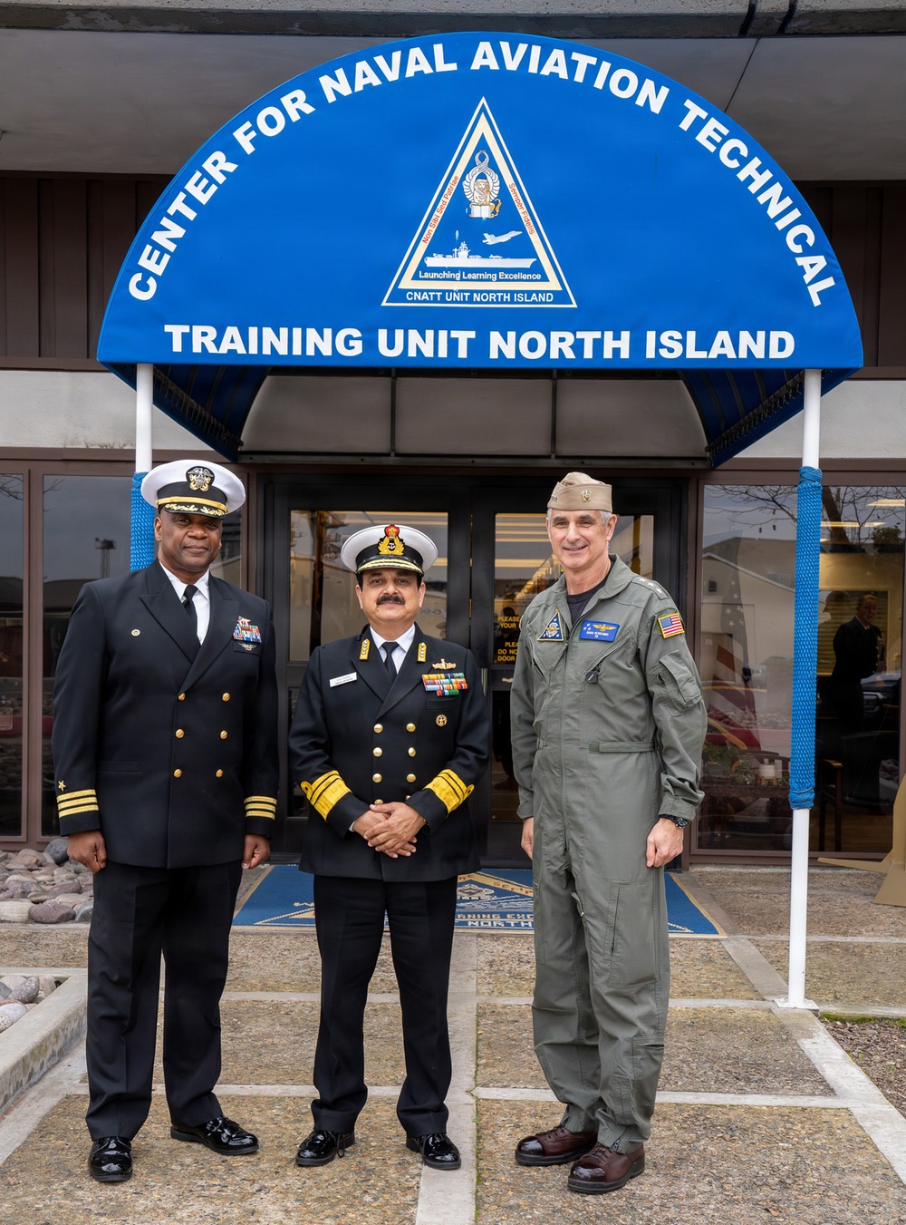 CNATT Unit North Island hosts Navy airboss, Indian Navy vice chief