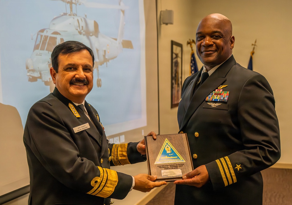 CNATT Unit North Island hosts Navy airboss, Indian Navy vice chief