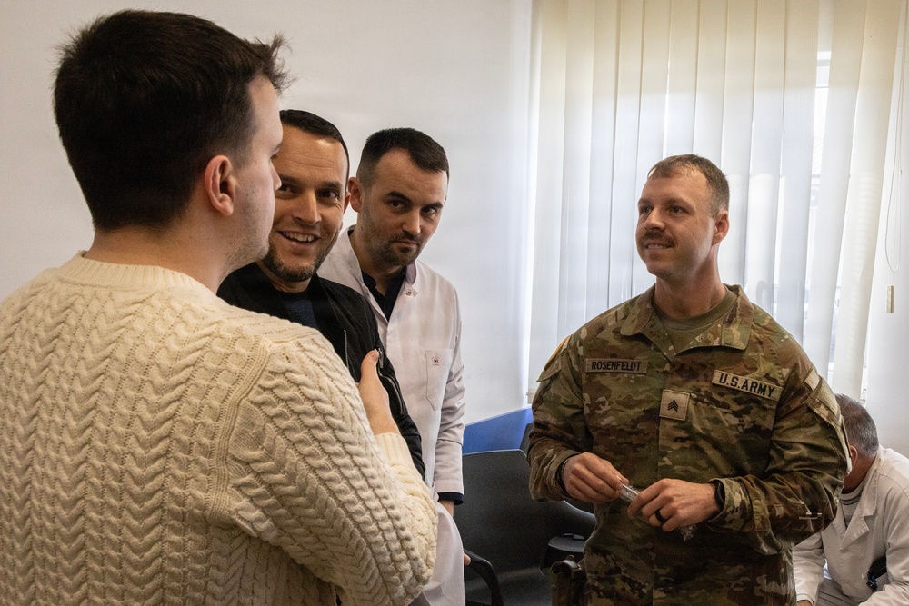 U.S. Army National Guard medics strengthen local clinic with lifesaving training