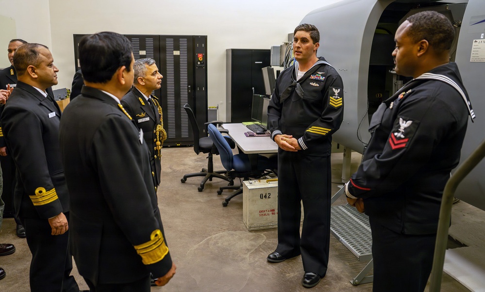 CNATT Unit North Island hosts Navy airboss, Indian Navy vice chief