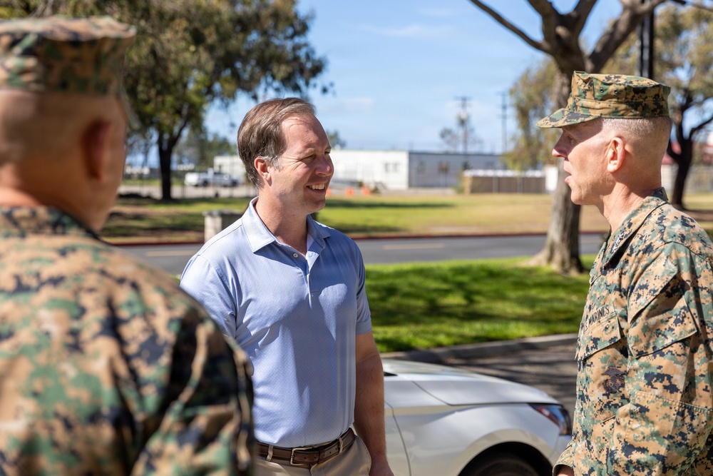 Assistant Secretary of the Navy for Manpower and Reserve Affairs, the Honorable Benjamin C. Kohlmann, visits I Marine Expeditionary Force