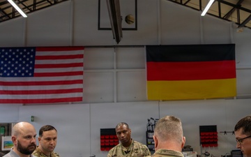 Senior Leaders Walk Through 21st Theater Sustainment Command Innovation Center