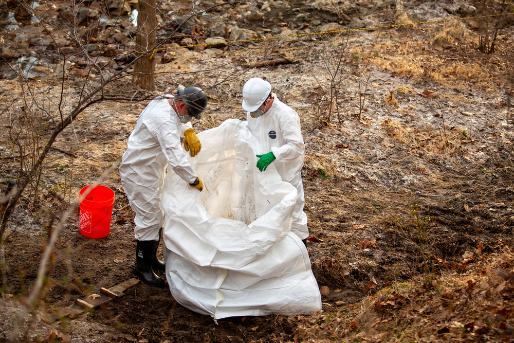 U.S. Army Corps of Engineers crews continue remediation activities at Potomac Interceptor Collapse Site