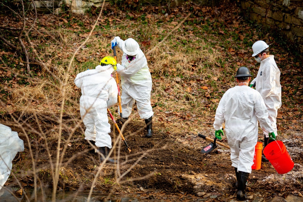 U.S. Army Corps of Engineers crews continue remediation activities at Potomac Interceptor Collapse Site