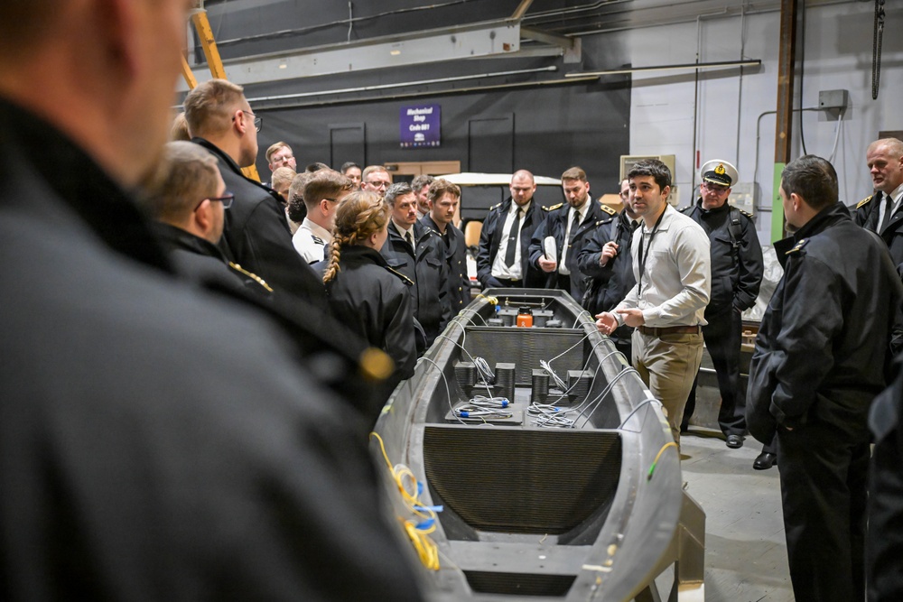 German Navy Officers Visit Carderock