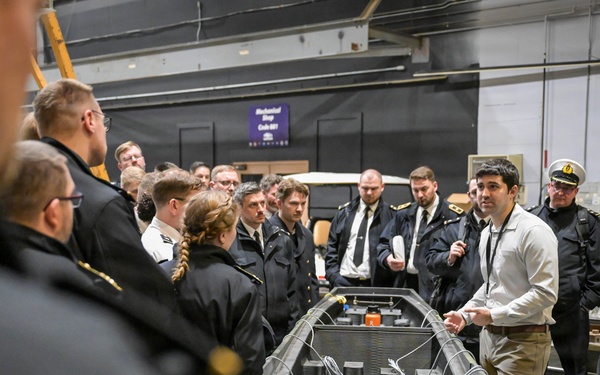 German Navy Officers Visit Carderock