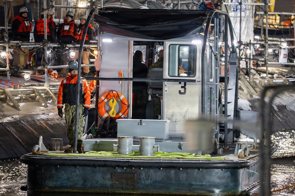 Undocking Crew for The USS North Dakota (SSN 784)