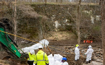 U.S. Army Corps of Engineers crews continue remediation activities at Potomac Interceptor Collapse Site