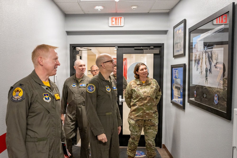 Brigadier General Keeney visits Holloman Air Force Base