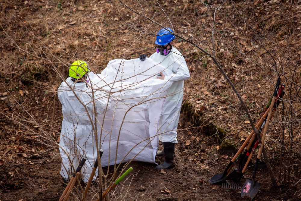 U.S. Army Corps of Engineers crews continue remediation activities at Potomac Interceptor Collapse Site