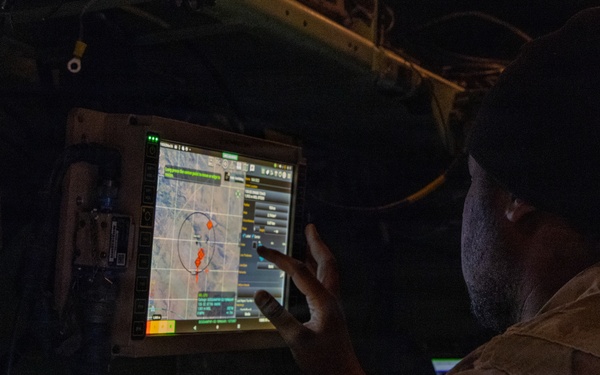 Soldiers use lattice system to control Unmanned Aerial System