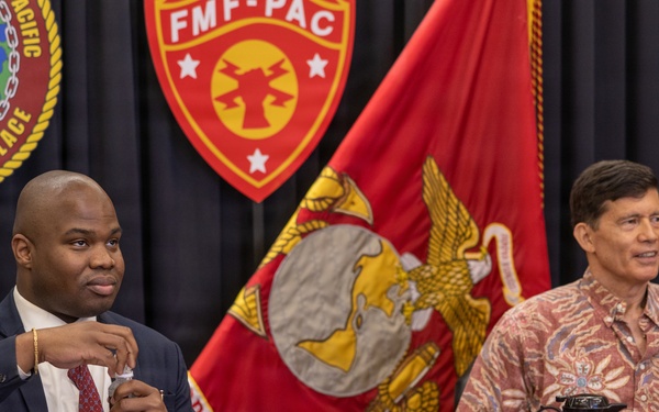 Congressional staff visit MARFORPAC