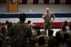 Master Chief Petty Officer of the Navy John Perryman, Visits Naval Support Activity Mid-South [Image 9 of 17]