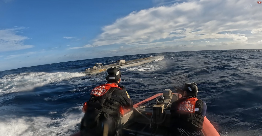 CGC Forward interdicts suspected drug smugglers in Eastern Pacific Sea