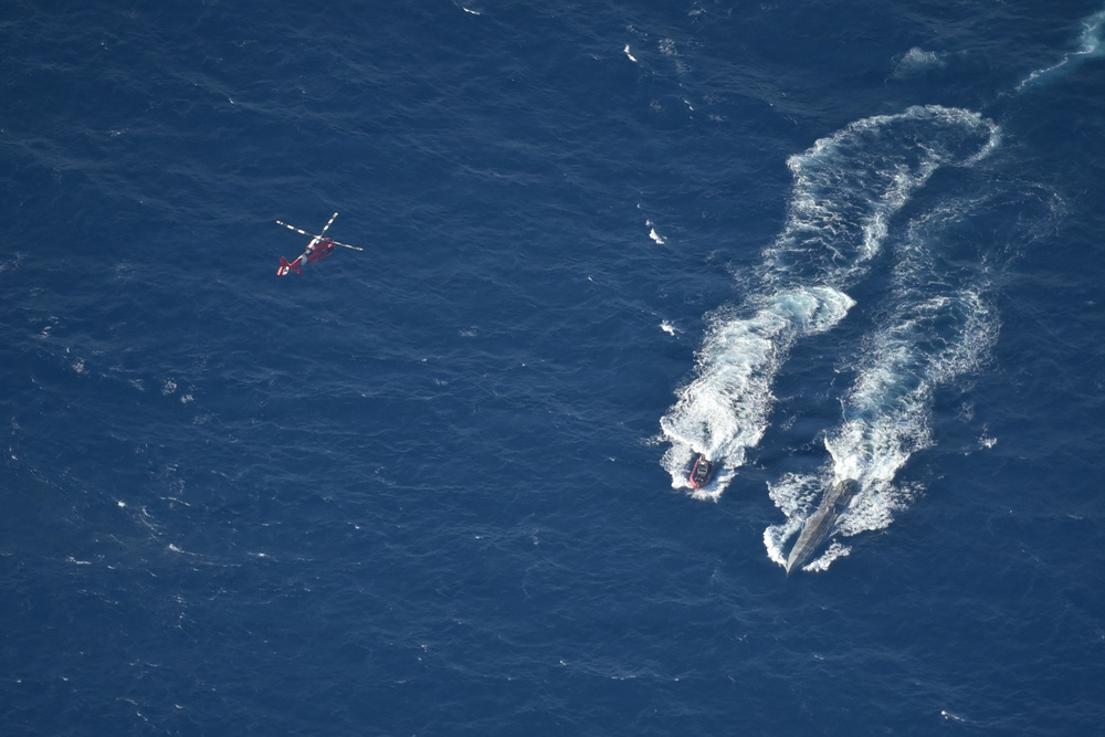 CGC Forward interdicts suspected drug smugglers in Eastern Pacific Sea