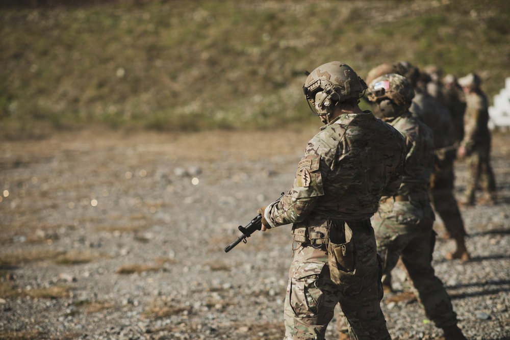 1SFG(A) Foreign Weapon Course