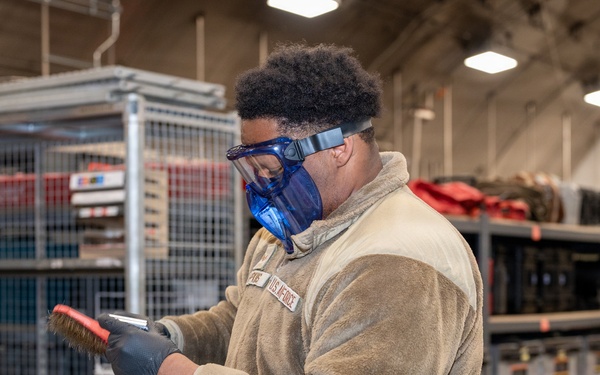 13th Fighter Generation Squadron Airmen continue F-35 arrival preparations